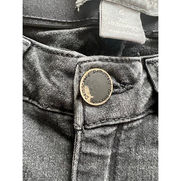 Democracy Black Distressed Stretchy Skinny Jeans - 6 - Picture 6 of 8